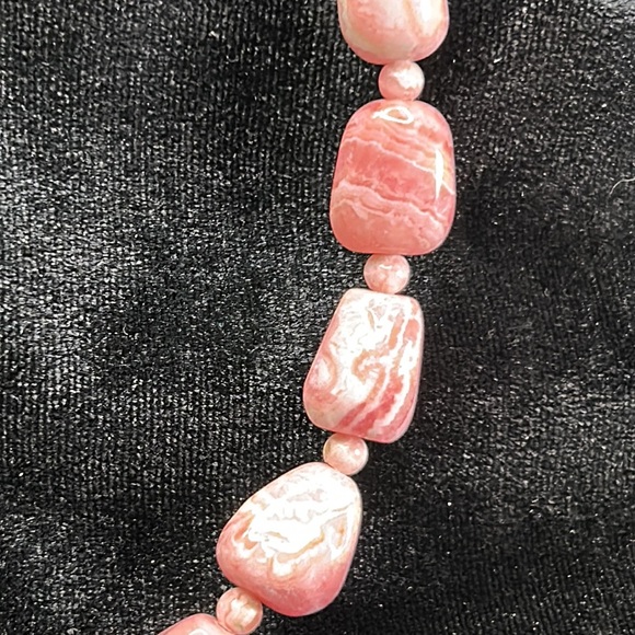 #42 Vintage Genuine Pink Lace Agate Necklace. Artisan Made - Picture 6 of 11